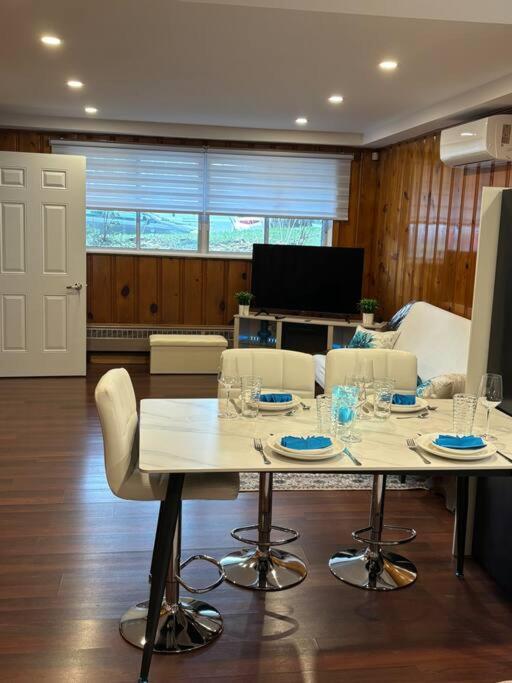 Apartamento Cozy Spacious Work Friendly Lotus With Garden View High Speed Free Wi Fi And Parking Adjacent To Downtown